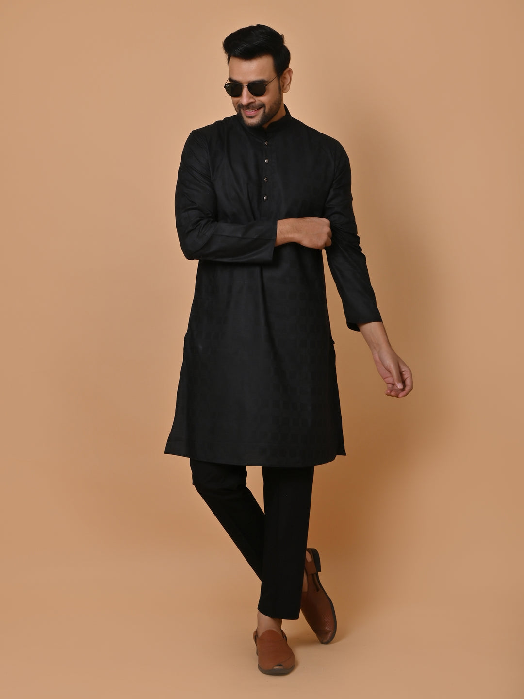 Checked Black Kurta Set - KM36995-10