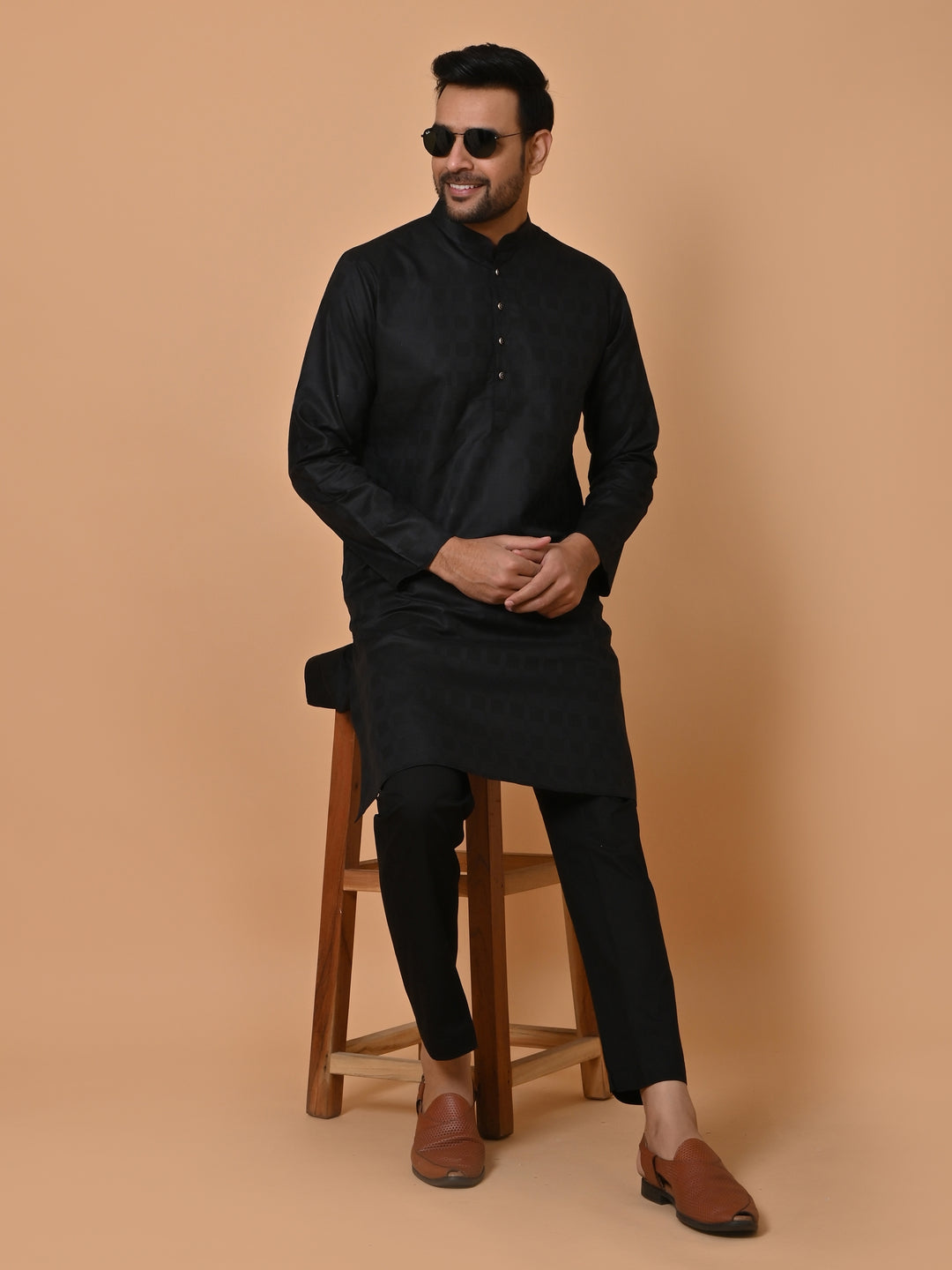 Checked Black Kurta Set - KM36995-10