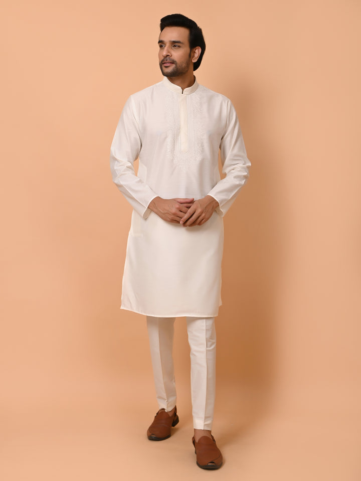 Ethnic Motifs Off White Kurta Set - KM37372-KM