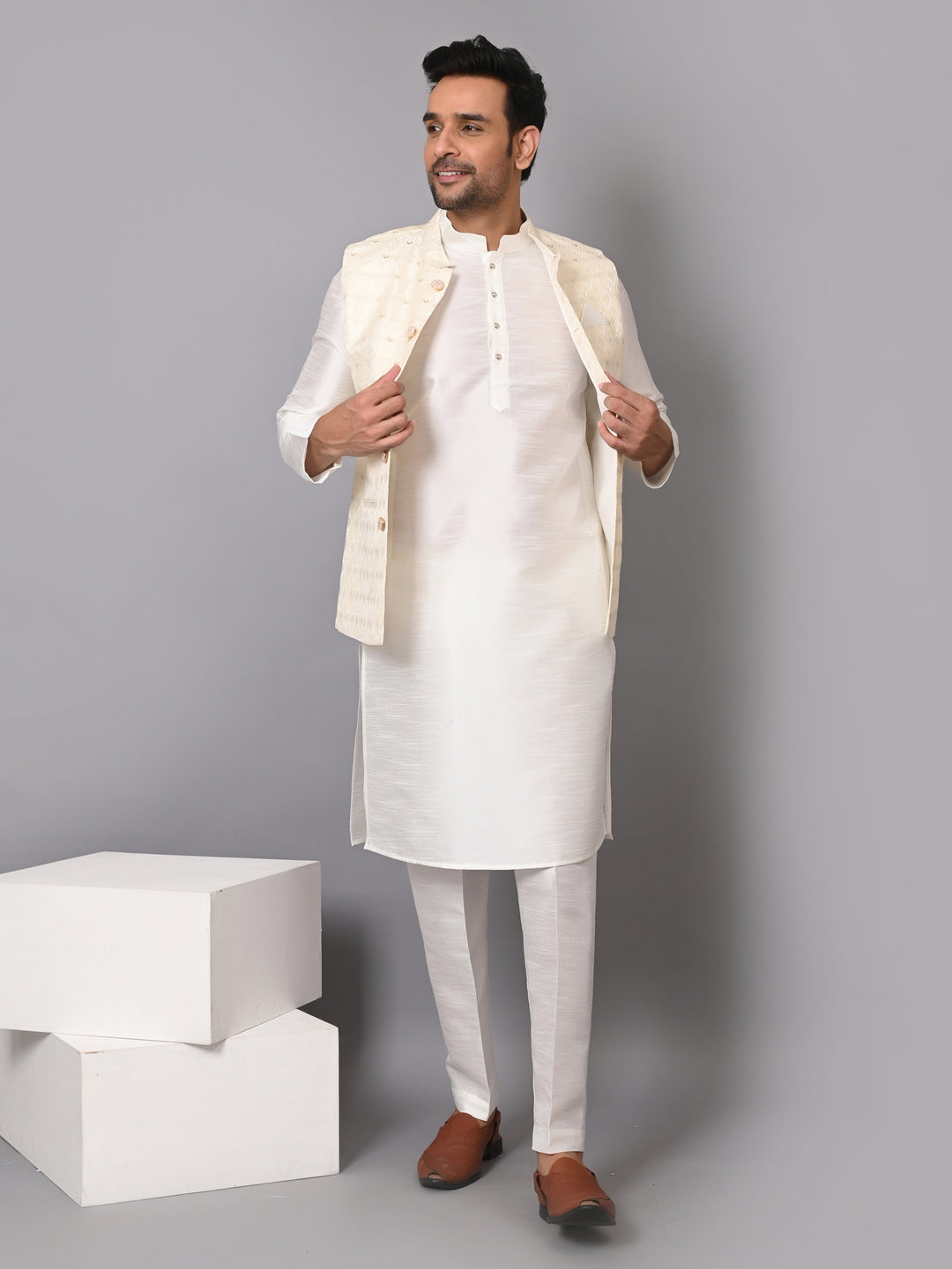 Checked Cream Jacket Kurta Set - JM37384-2