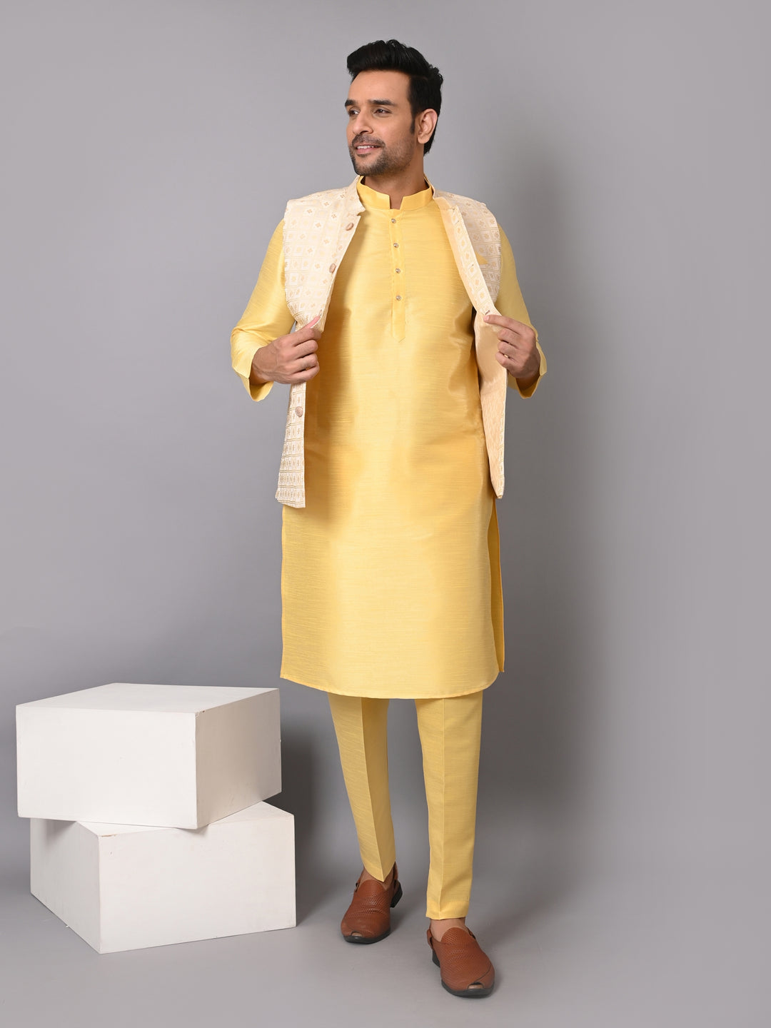 Checked Yellow Jacket Kurta Set - JM37385-3