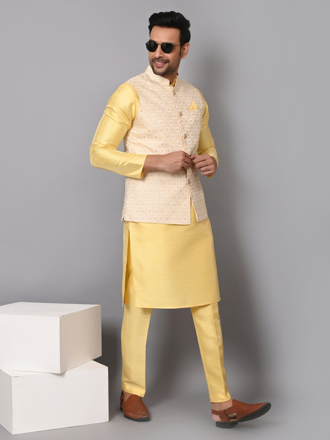 Checked Yellow Jacket Kurta Set - JM37385-3