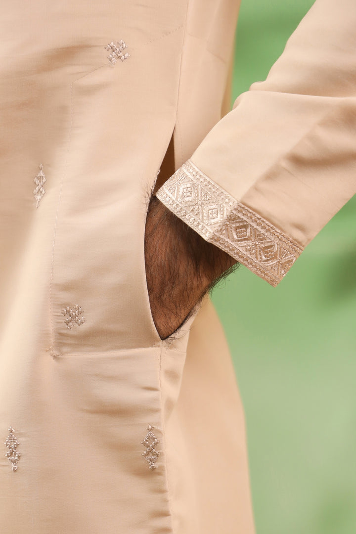 Ethnic Motifs Beige Kurta Set - KM43703-2